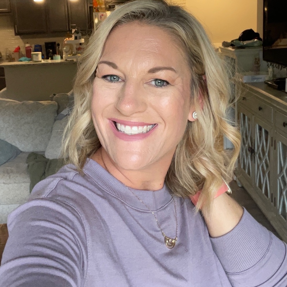 Meet your Posher, Stephanie